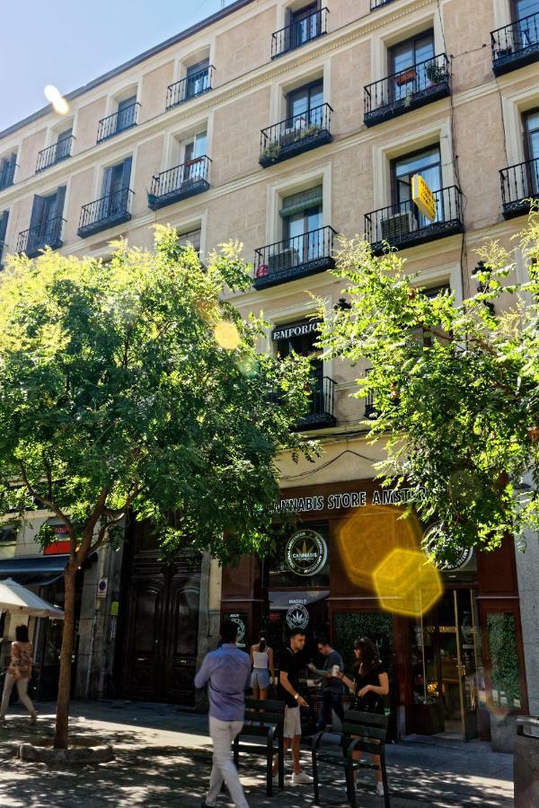 Arenal Suites Preciados Madrid Exterior foto